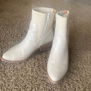 Dolce Vita Olystia Leather Pointed Toe ankle bootie